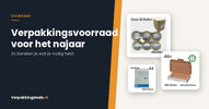 Doos verpakkingstape, brievenbusdoos en enveloppen naast de titel Verpakkingsvoorraad voor het najaar