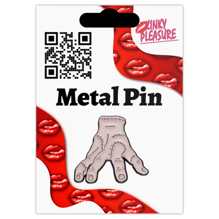 Creepy Hand Enamel Pin – Horror Accessoire voor Halloween & Goth Fashion