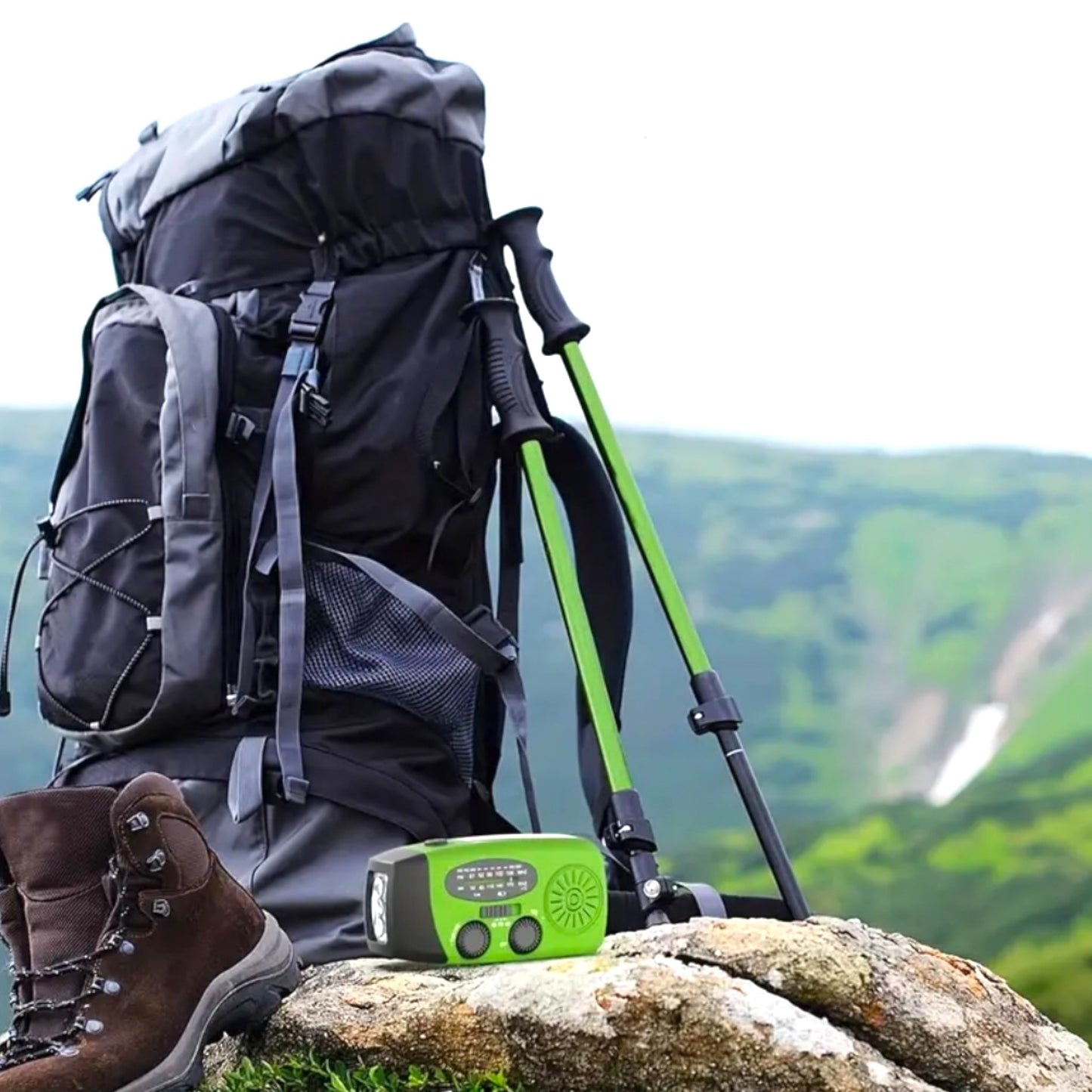 Multifunctionele Noodradio met Solar, USB & Hand Crank – Power altijd bij de hand!