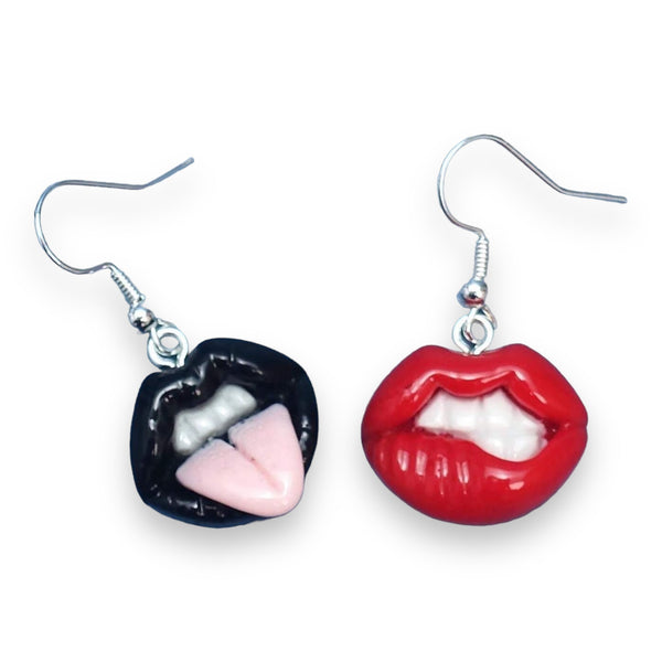 Lippen Oorbellen Zwart en Rood