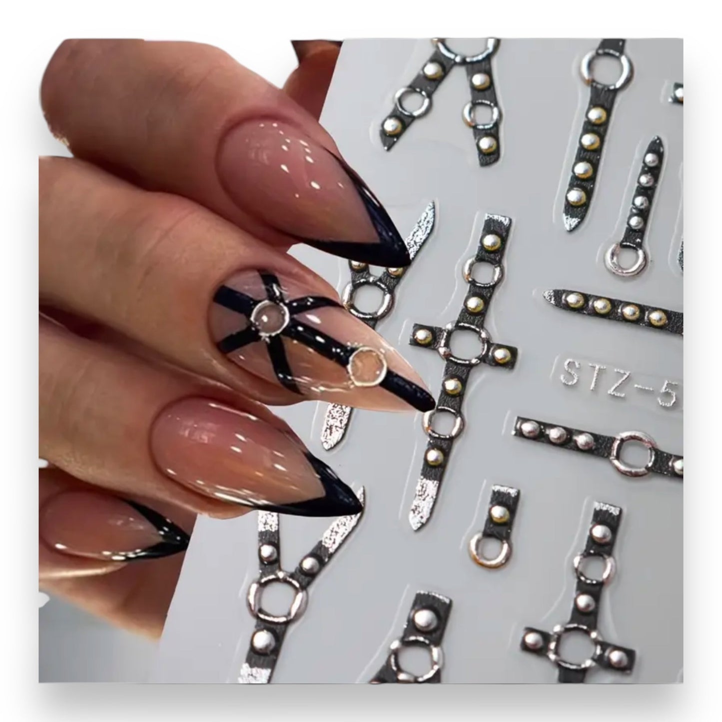 Nail Stickers Bondage – Zwarte Lederlook Bondage met Metaalaccenten