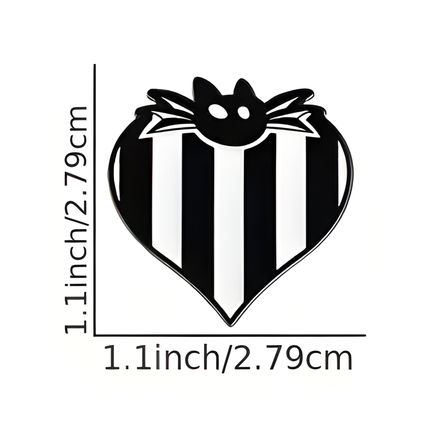 Must-have gothic pin – Hartvormig design met zwarte vleermuis