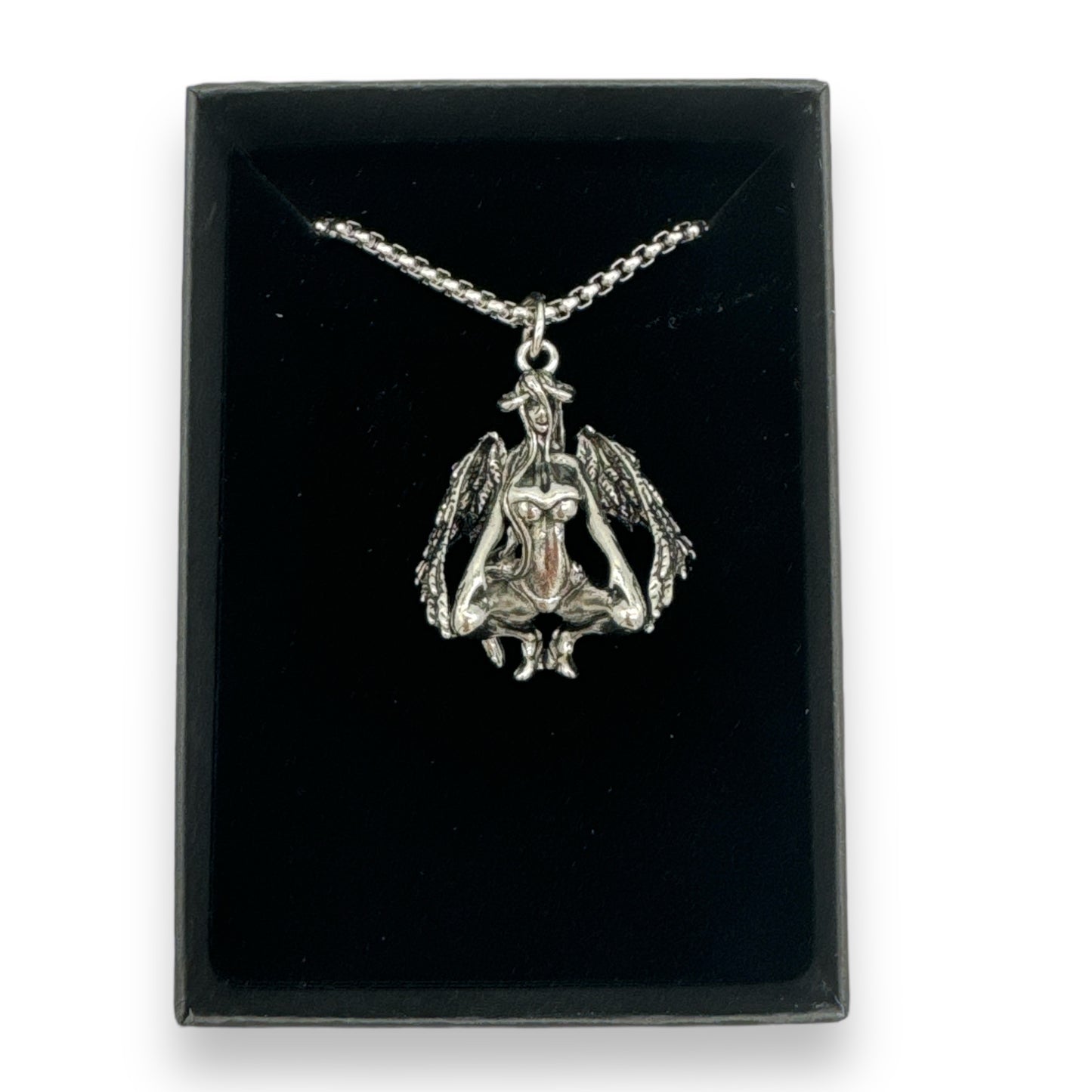 Exclusieve Ketting 'Sexy Demon Girl' - Een Betoverend Sieraad