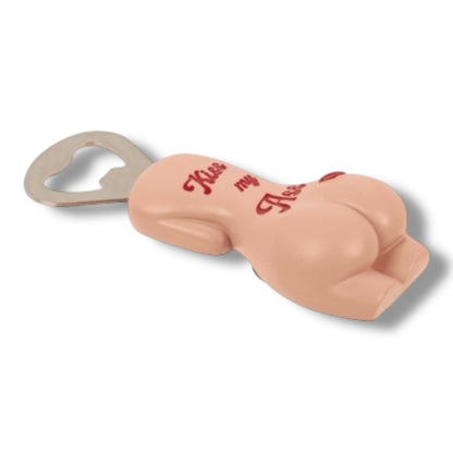 Flesopener “Kiss My Ass” – Met Magnetische Achterkant – Grappige Billenvorm