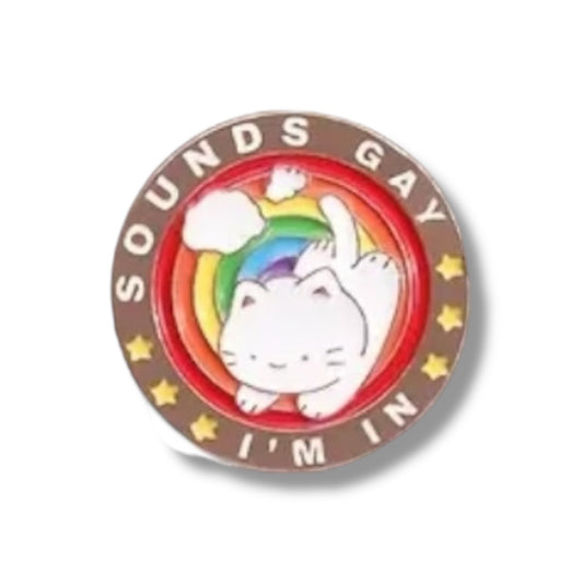 Pride Pin – Sounds Gay I’m In Kat & Regenboog Rond (2,5 cm)