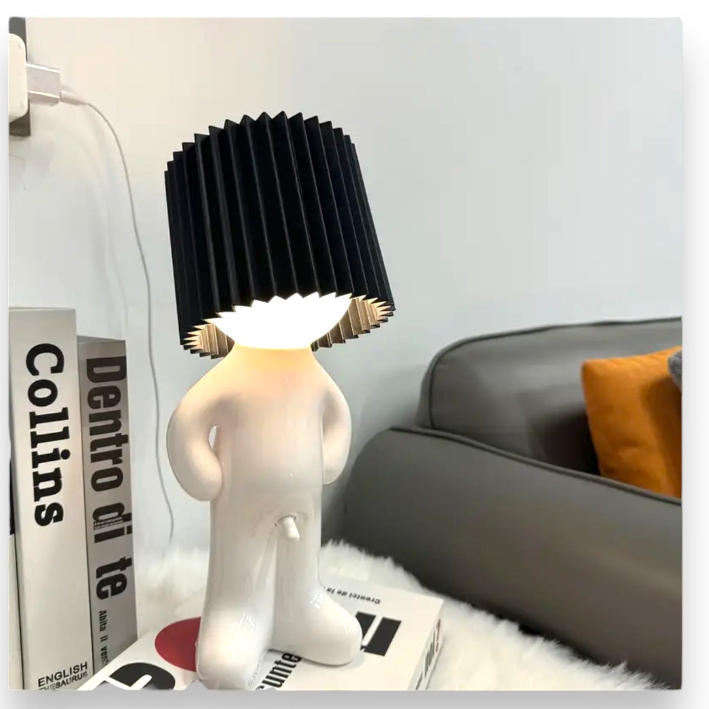 Unieke Tafellamp "Mannelijk Staand Design" - USB Oplaadbaar - Grappige Touch