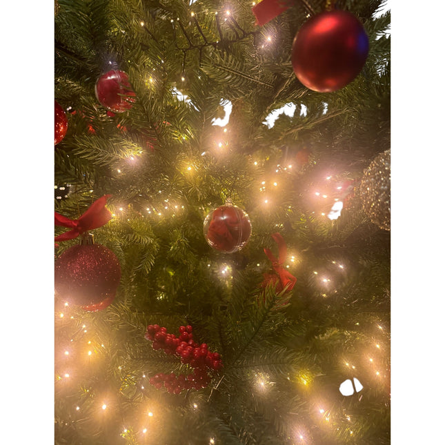 Kerstbal met Rode Slip Binnenin - Uniek Cadeau