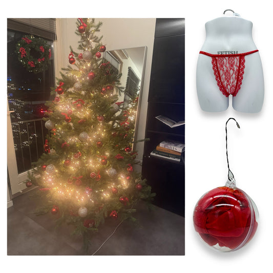 Kerstbal met Rode Slip Binnenin - Uniek Cadeau