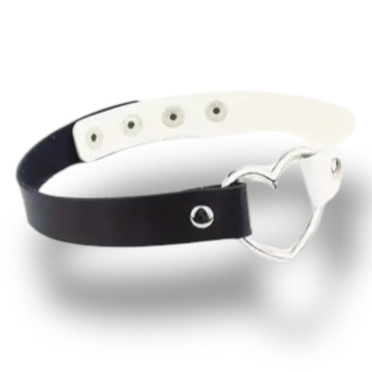 Choker Met Hart of Ring – 4 Designs – Verstelbaar Kunstleer