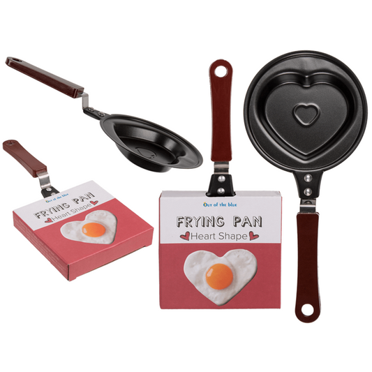 Stylish and handy Heart-shaped Frying Pan for the Wall