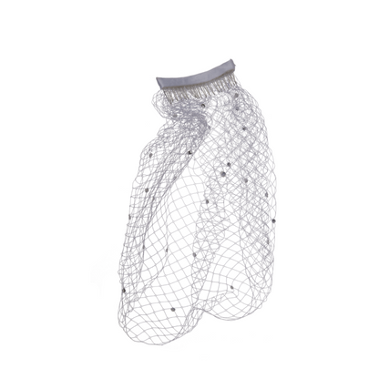 Complete your bachelorette party with this beautiful 25cm wedding veil