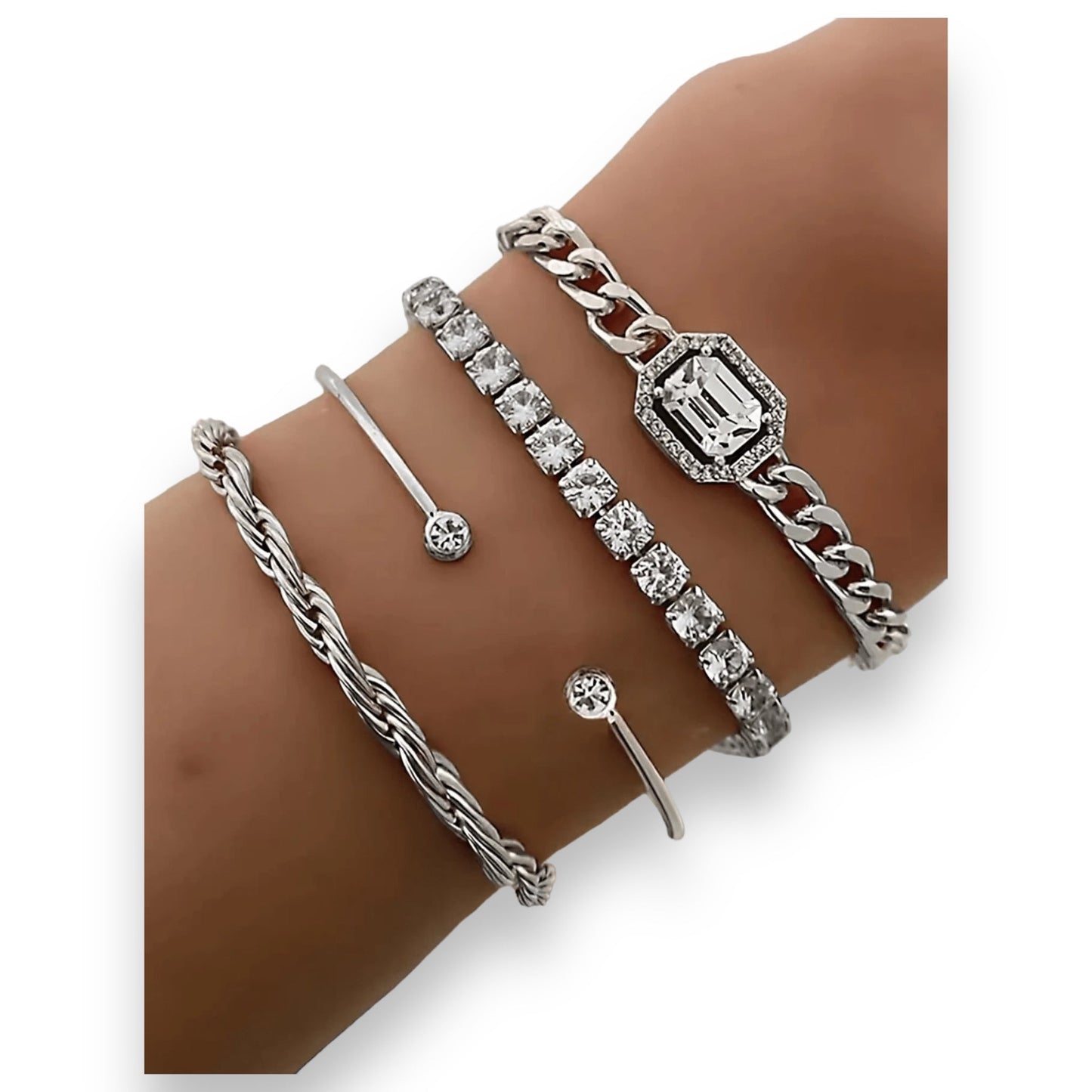 Boho-Chique Diamanten Armbanden Set van 4 Stuks Verkrijgbaar in Het Goud & Zilver